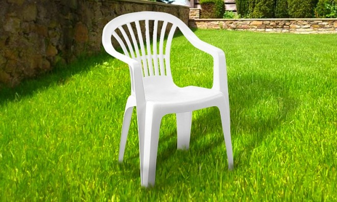 Kerti szék fehér színben