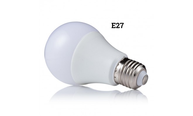 7W-os erős fényű LED izzó  2