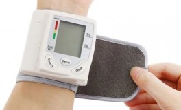Vérnyomásmérő csuklóra 