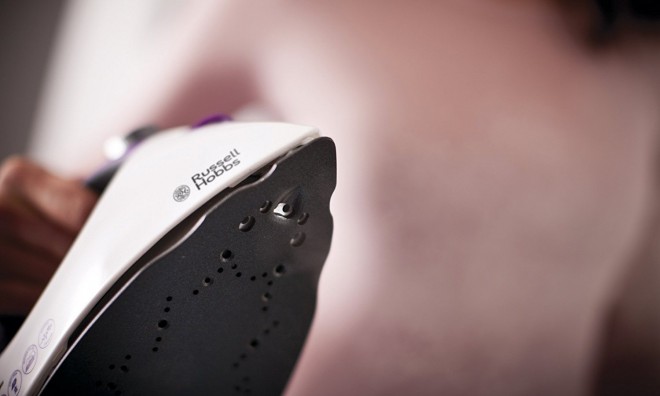 Russell Hobbs gőzölős vasaló 2