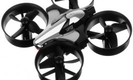 Mini drón akrobatikus móddal