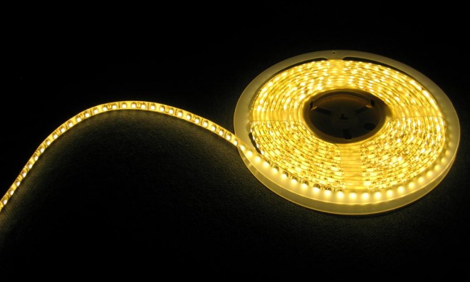 5m-es vízálló LED szalag 3