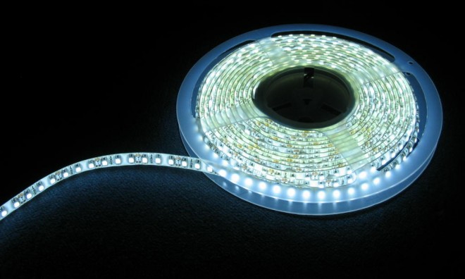 5m-es vízálló LED szalag 2