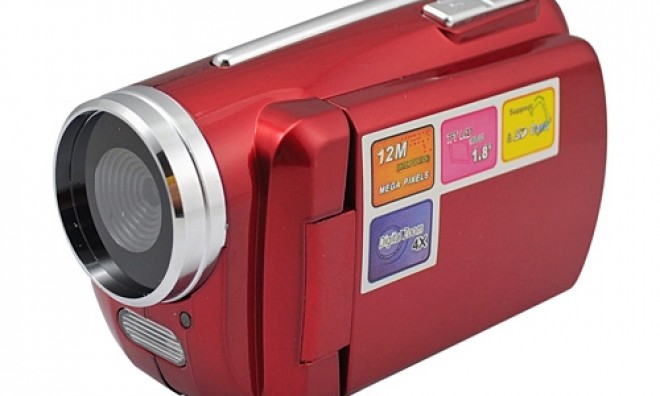 1,8'' LCD képernyős kamera