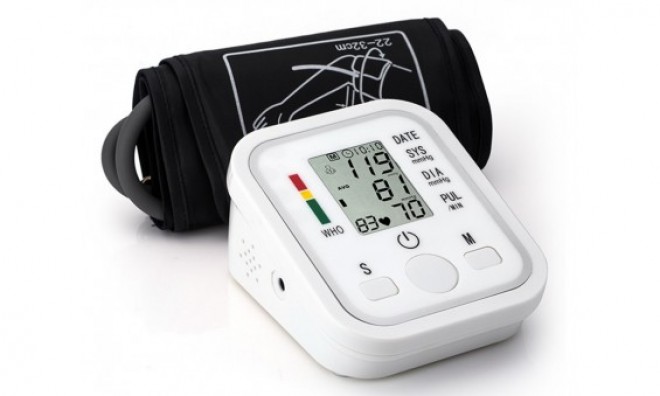 Vérnyomásmérő LCD kijelzővel