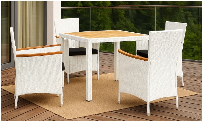 Fehér polyrattan étkezőgarnitúra