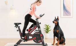 Spinning bicikli LCD-vel, pulzussal