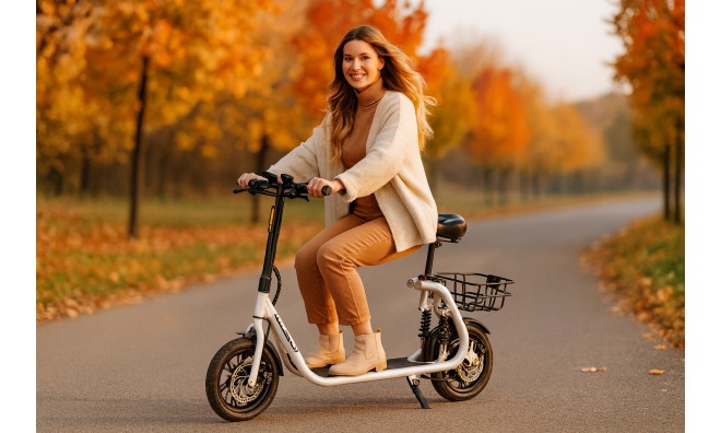 Elektromos Roller levehető üléssel