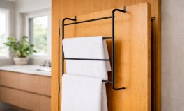 Ajtóra akasztható törölközőszárító
