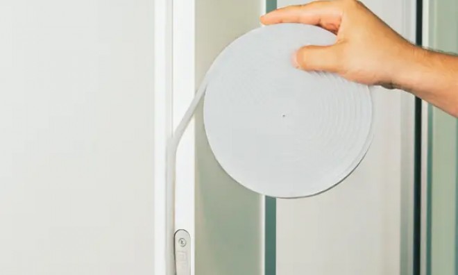 5db Öntapadós ajtó- ablakszigetelő 2