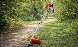 Hitman benzinmotoros fűkasza