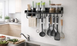 Konyhai fali tároló