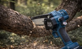 Hyundai Akkus láncfűrész 2000mA