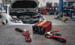 1600W Feszültségátalakító Inverter