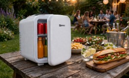 Hordozható 4 literes hűtőszekrény