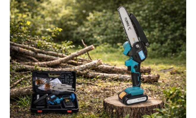 Akkus Láncfűrész Szett 6” 