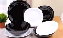 19 részes szögletes opál étkészlet