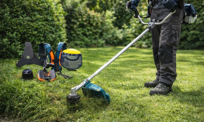 Hitman 68 cm3 benzinmotoros fűkasza