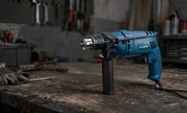 Hyundai Ütvefúró 900W