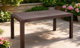 Rattan barna kerti asztal 