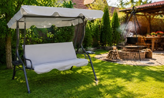 GardenLine hintaágy pohártartóval