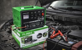 HAYAMI Akkumulátor töltő 12V/24V